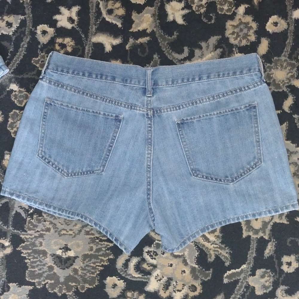 Old Navy denim shorts - Picture 2 of 3